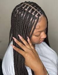 Box braids large regular